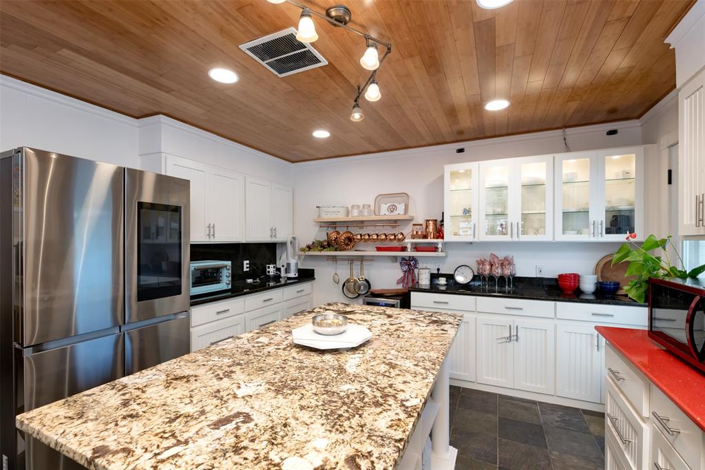 Lake Terrace - Residential Lease