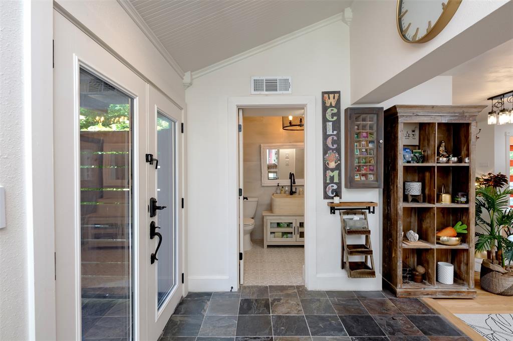 Lake Terrace - Residential Lease