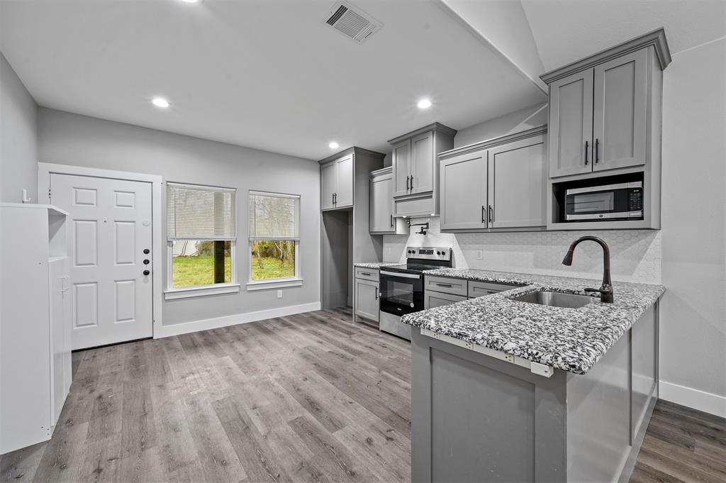 Clark B E Sub - Residential Lease