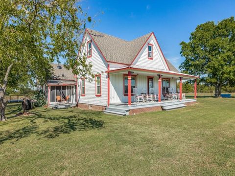 A home in Valley View