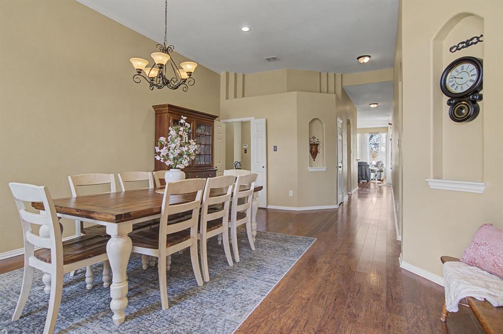 5229 Dove Creek Drive