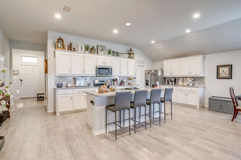 748 Ruellia Street Weatherford TX 76086