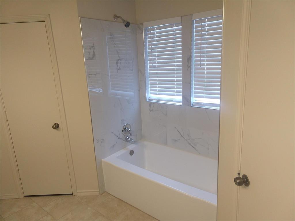 Village Glen Estates Add - Residential Lease