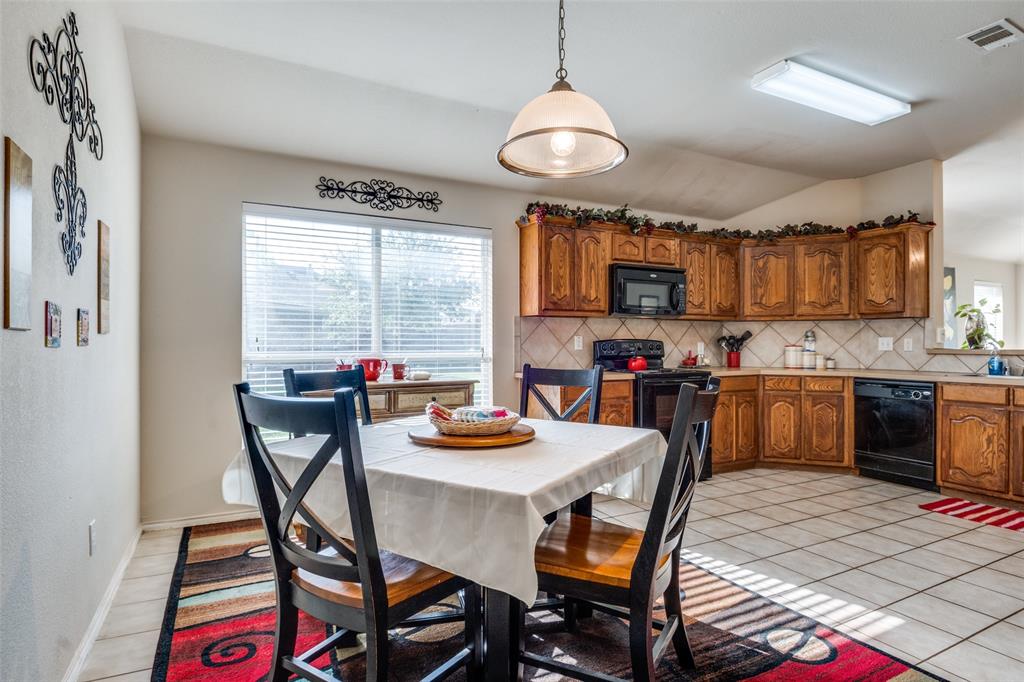 2101 Thistle Lane