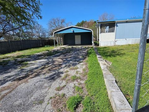 A home in Granbury