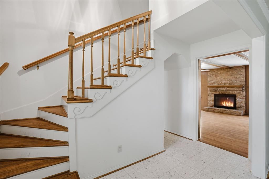 1216 Cherokee Drive