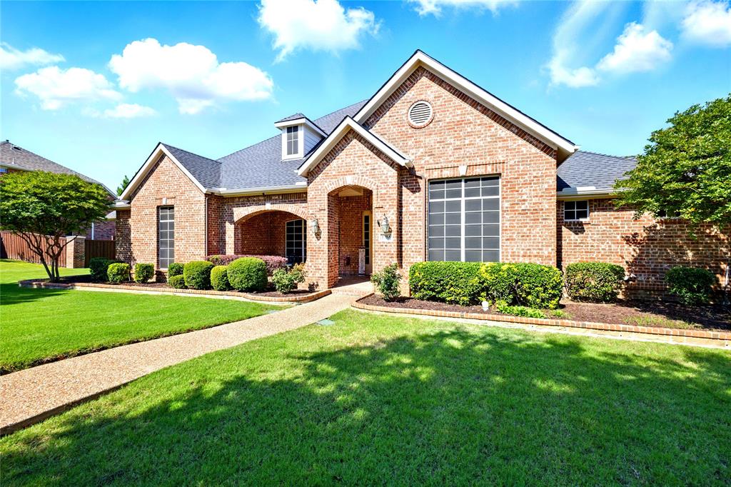 1704 Pecan Grove