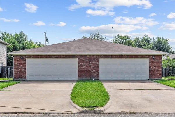 905 N BRENTS AVE # 907, SHERMAN, TX 75090 - Image 495e7e46cdc12749829f3cf67b9aa87b/2276085676