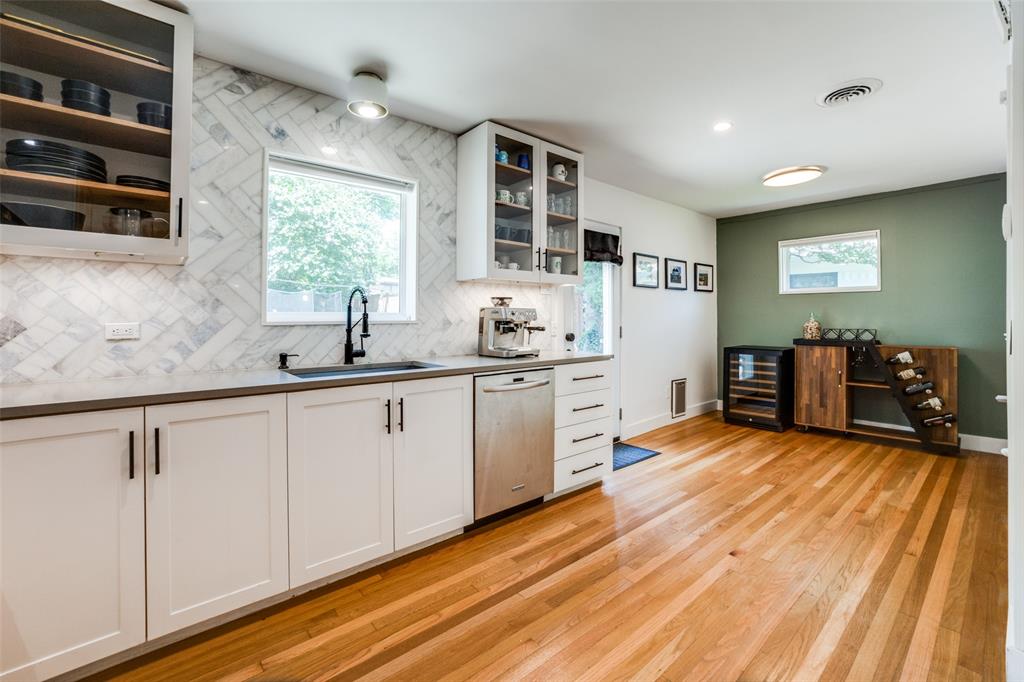 Lake Terrace - Residential