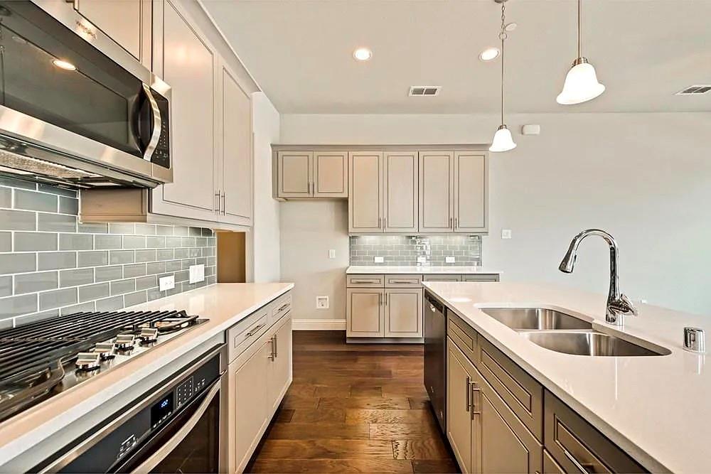 Gables At Ohio - Residential