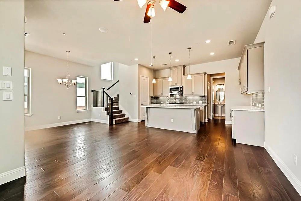 Gables At Ohio - Residential