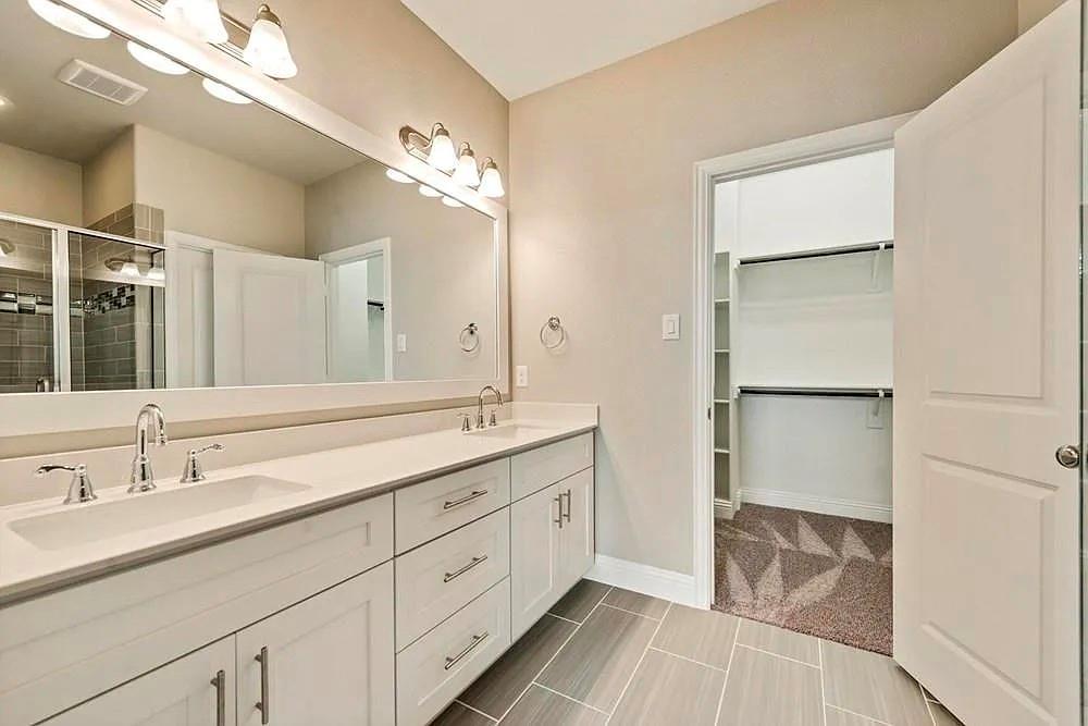 Gables At Ohio - Residential