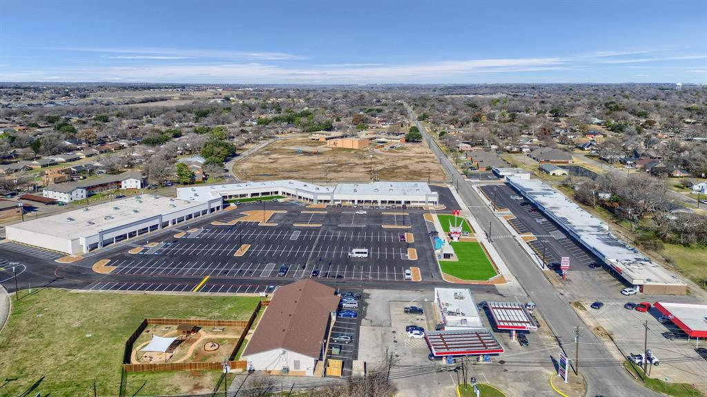 Westwoood Village - Commercial Lease