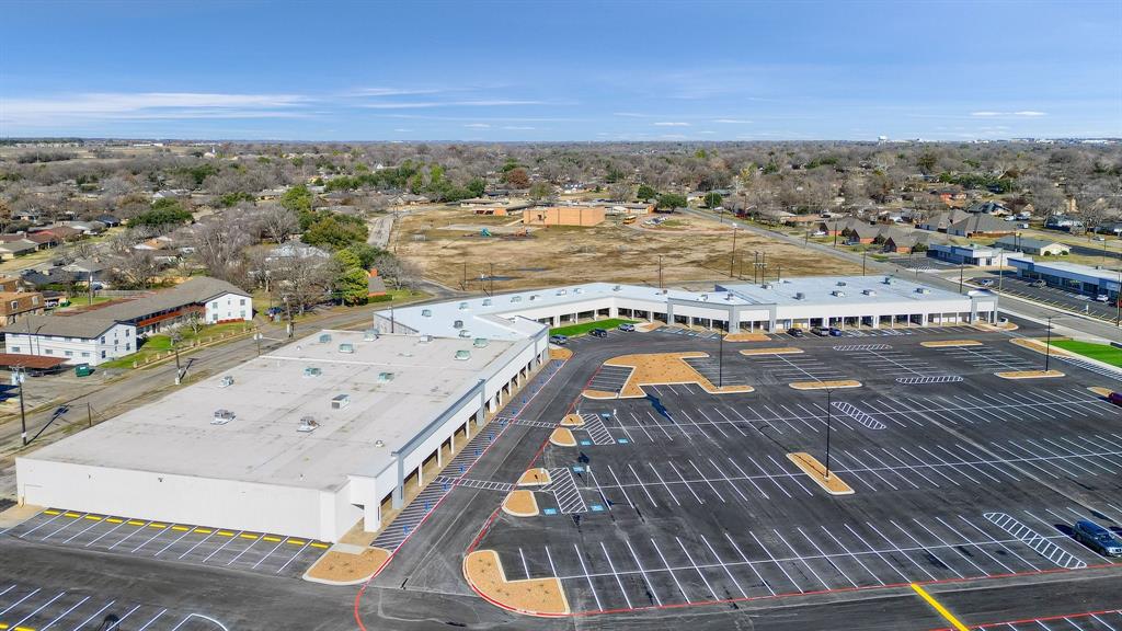 Westwoood Village - Commercial Lease