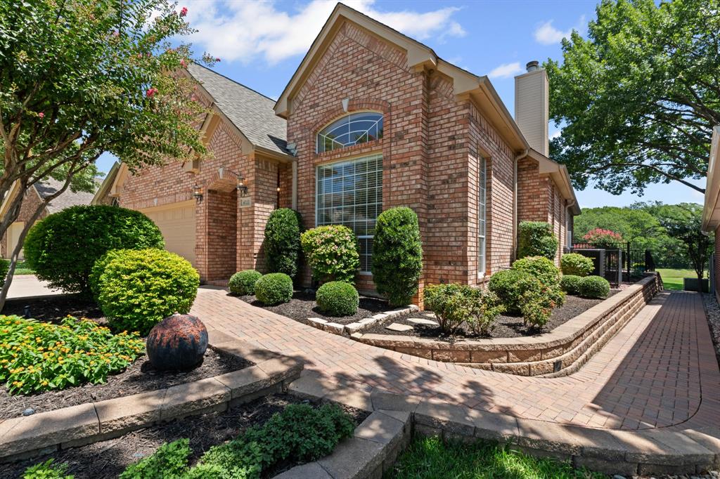 4723 Oak Club Drive