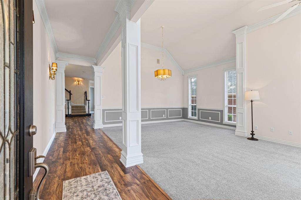 4723 Oak Club Drive