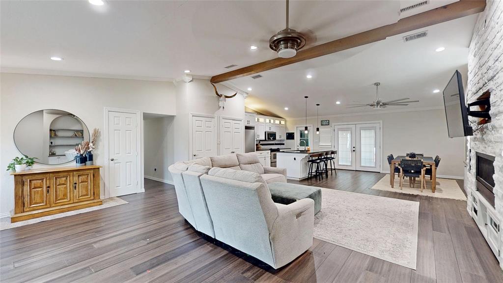438 Willow Springs Drive