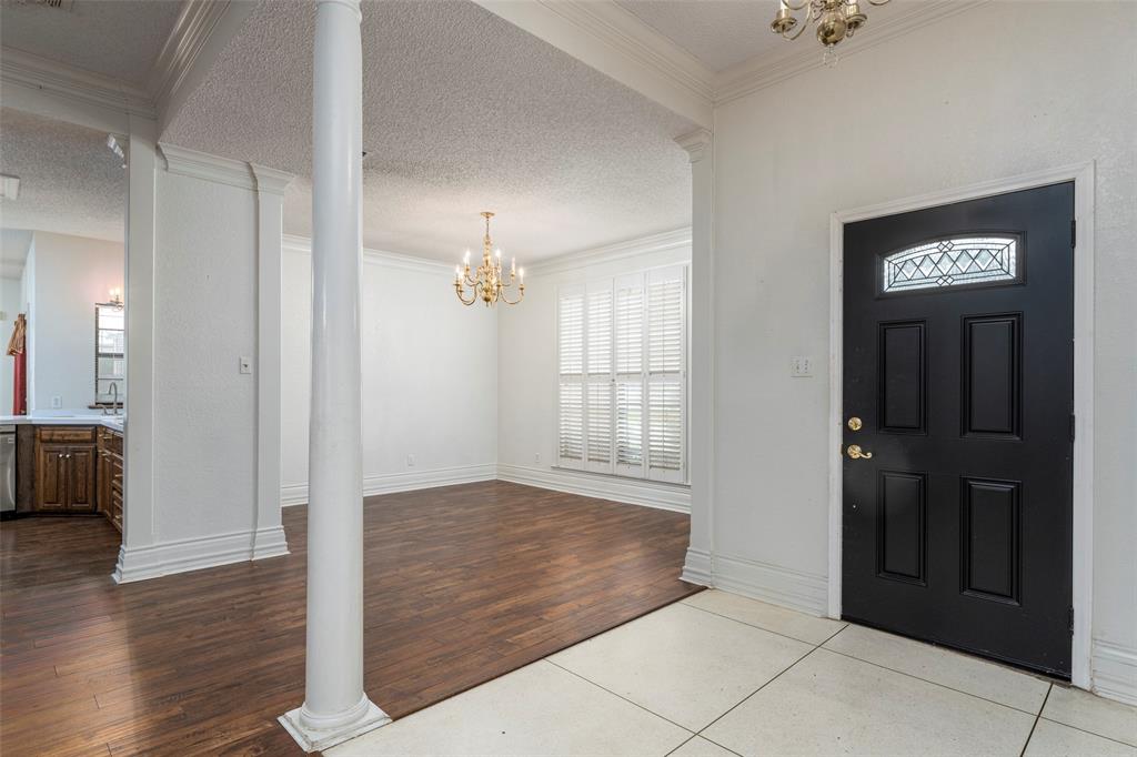7454 Queensbury Circle