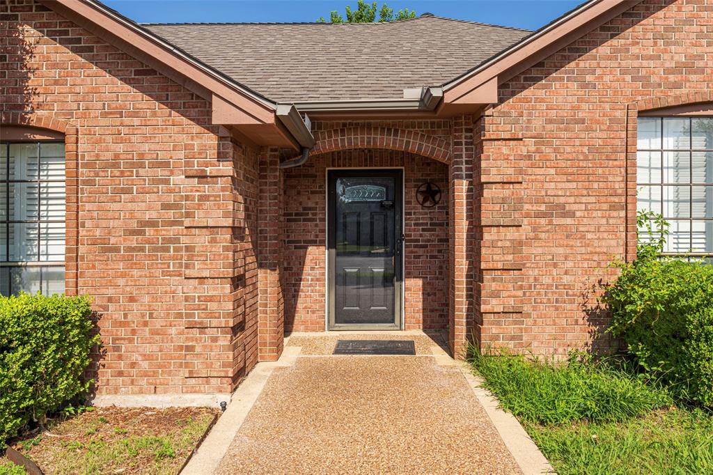 7454 Queensbury Circle