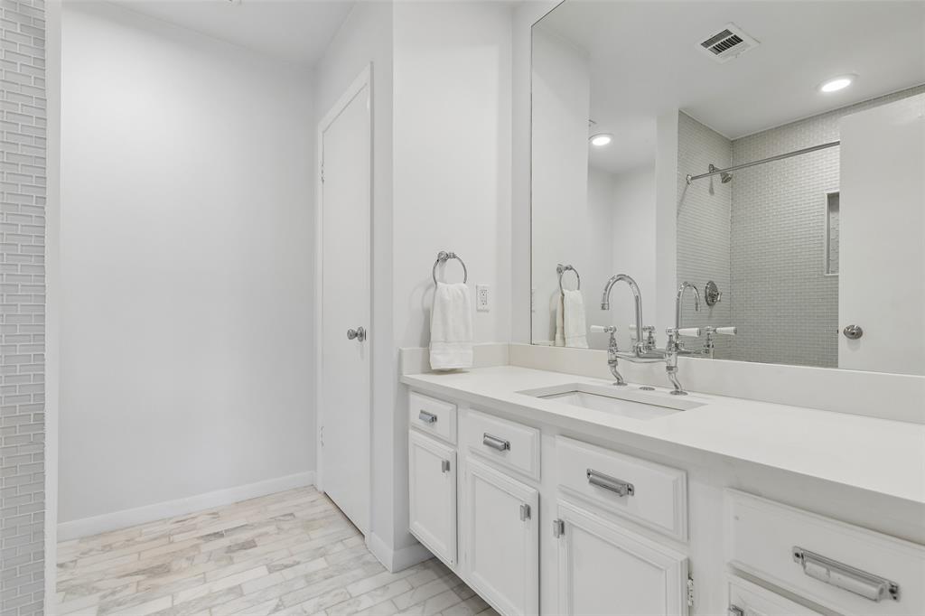 Oak Tree Village - Residential