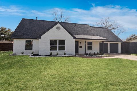 A home in Farmers Branch