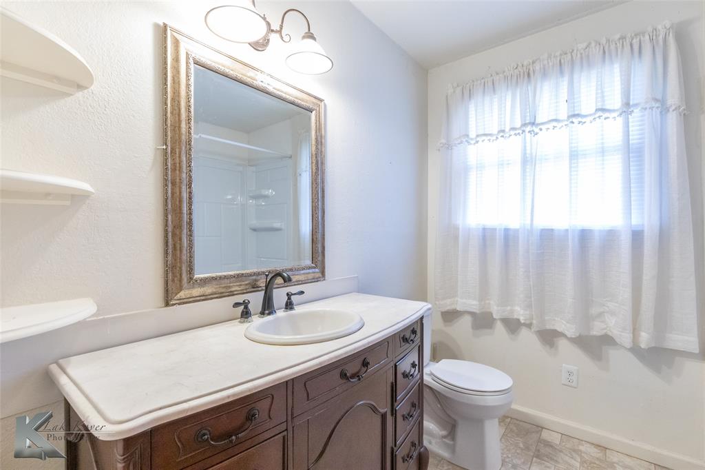 (951C) CALLAHAN CO SHARED PROPERTY - Residential