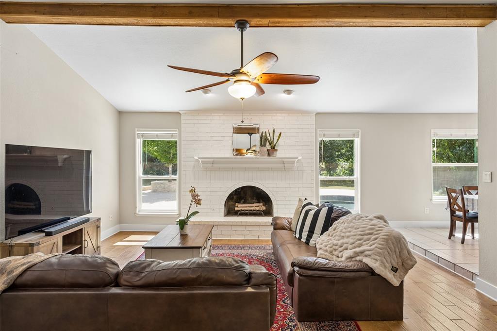 1203 Oakwood Trail
