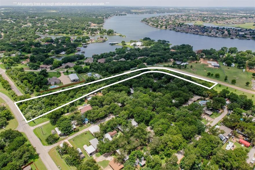 2.44 Acres by the Lake – Your Private Getaway Awaits
NO HOA! NO RESTRICTIONS! Close to downtown Granbury but not in city limits!
Nestled just steps from Lake Granbury, this 2.44-acre lot offers peaceful seclusion with water access and stunning views. Whether you're looking to build your dream home, a weekend retreat, or an income-producing rental, this property is full of potential. Surrounded by nature, with electric access available & the option to build a water well or connect to water services. Don't miss this rare opportunity!