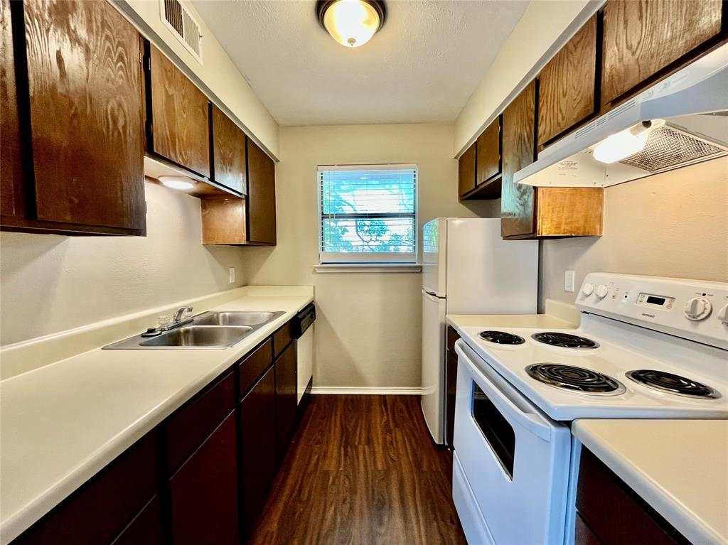 Owsley Park Condos - Residential Lease