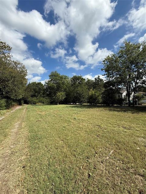 1721 N Hoard Avenue Sherman TX 75090