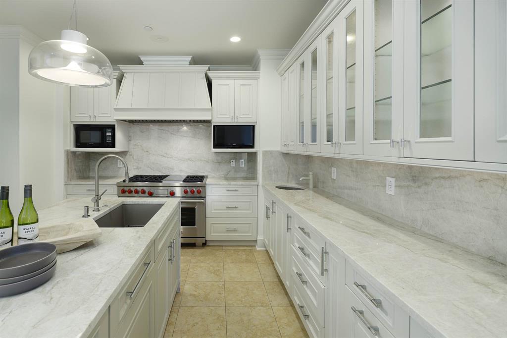 Tower & Regency Row Residence - Residential