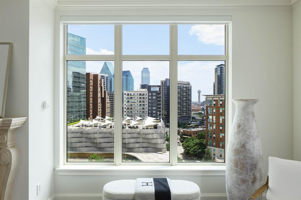 Tower & Regency Row Residence - Residential