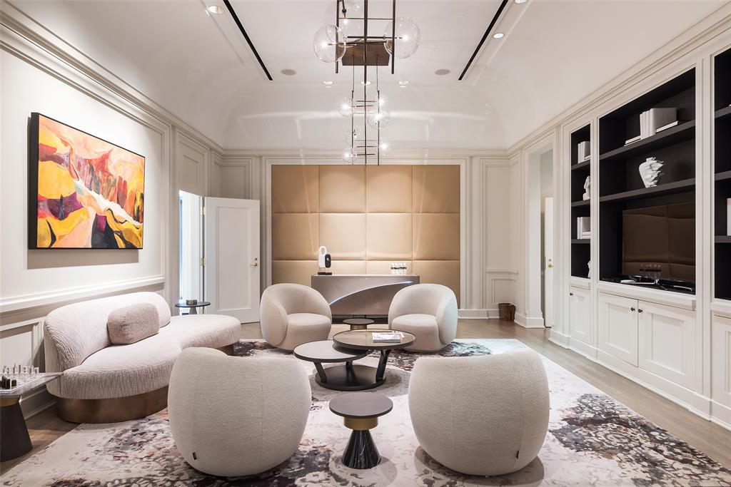 Tower & Regency Row Residence - Residential