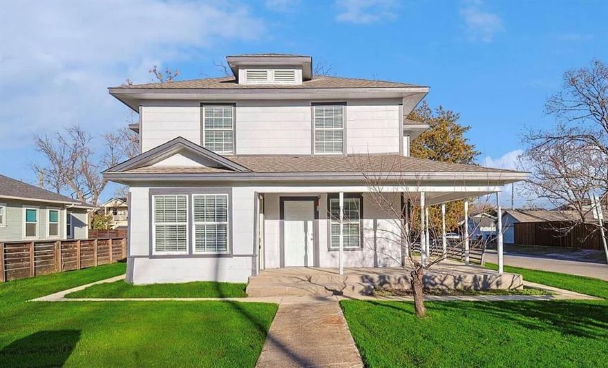 Welcome to this stunning two-story home just steps from the vibrant Bishop Arts District. This spacious five-bedroom, 3.5-bath residence offers exceptional versatility, including a separate rear studio that can be used as a private workspace, guest suite, rental income opportunity, or garage space.

Designed for families and entertainers alike, the home provides generous living areas filled with natural light, along with a private yard ideal for relaxing or hosting gatherings. The property at 702 N Edgefield beautifully preserves its historic character while incorporating modern upgrades throughout, including a renovated kitchen, new hardwood floors, and bright updated finishes.

Located within Dallas ISD and boasting an impressive walk score of 80, this home places you in the heart of Bishop Arts, surrounded by local culture, dining, shopping, and markets. The main residence offers 2,440 square feet of livable space, situated on a 7,492-square-foot lot, making this a rare opportunity to own a spacious, character-rich home in one of Dallas’ most sought-after neighborhoods.