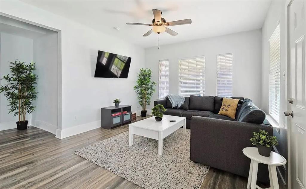 Oak Cliff Annex - Residential