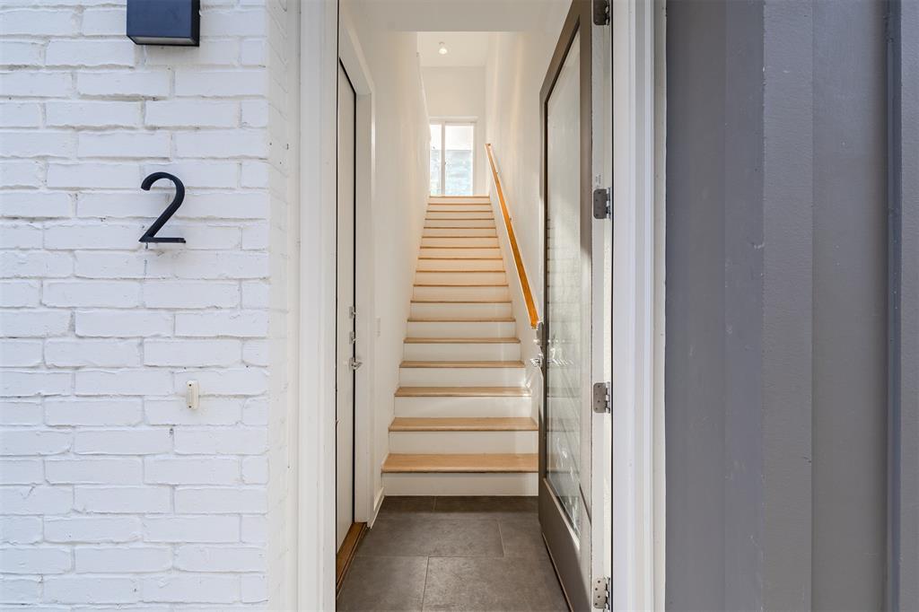 6012 Hudson Street 2