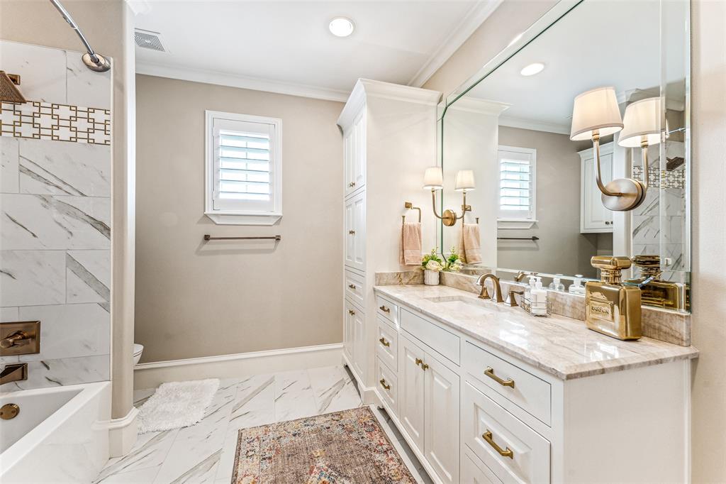 Resort on Eagle Mountain Lake - Residential