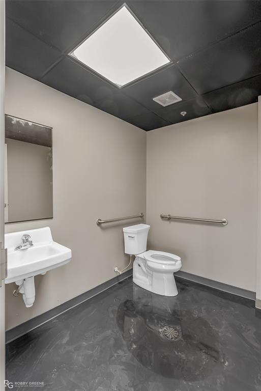 COLLEGE HEIGHTS - Commercial Sale