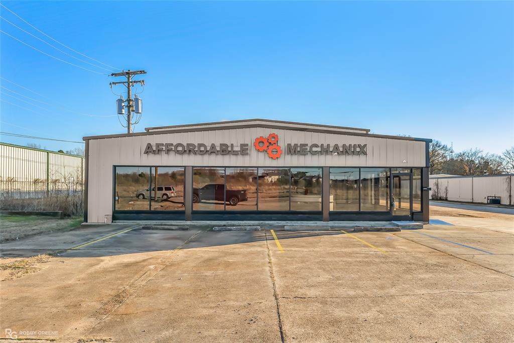 COLLEGE HEIGHTS - Commercial Sale