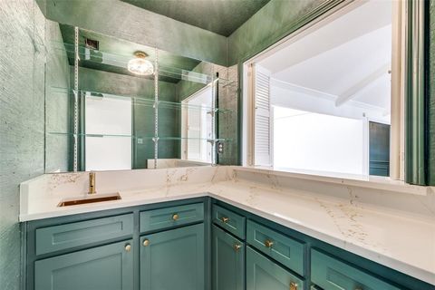 Tiny photo for 2307 Midway Road, Arlington, TX 76011 (MLS # 21195778)