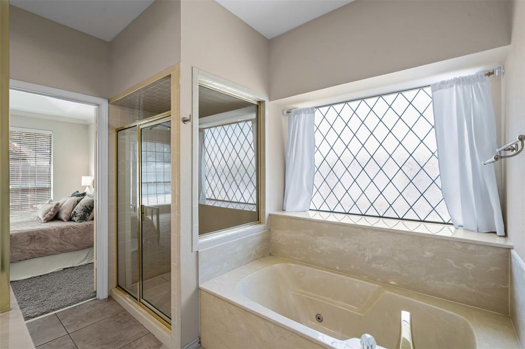 Arlington, Texas 76017, United States, 4 Bedrooms Bedrooms, ,3 BathroomsBathrooms,Residential,Active,91676