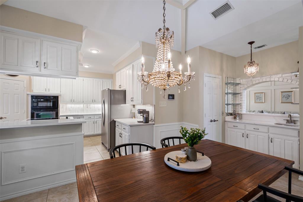 Arlington, Texas 76017, United States, 4 Bedrooms Bedrooms, ,3 BathroomsBathrooms,Residential,Active,91676