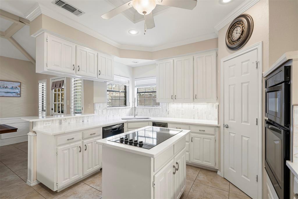 Arlington, Texas 76017, United States, 4 Bedrooms Bedrooms, ,3 BathroomsBathrooms,Residential,Active,91676