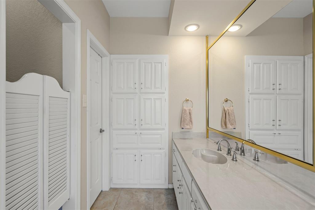 Arlington, Texas 76017, United States, 4 Bedrooms Bedrooms, ,3 BathroomsBathrooms,Residential,Active,91676