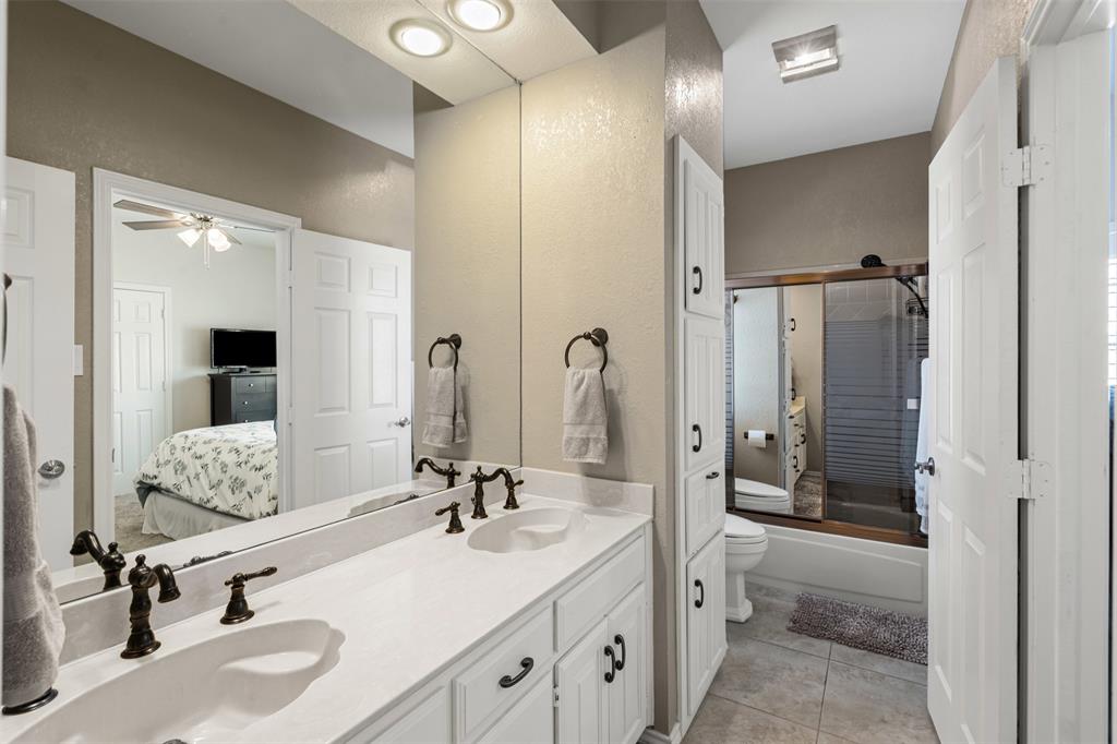 Arlington, Texas 76017, United States, 4 Bedrooms Bedrooms, ,3 BathroomsBathrooms,Residential,Active,91676