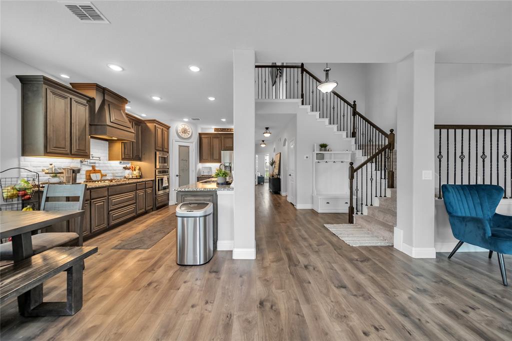 3221 Fox Ridge Trail