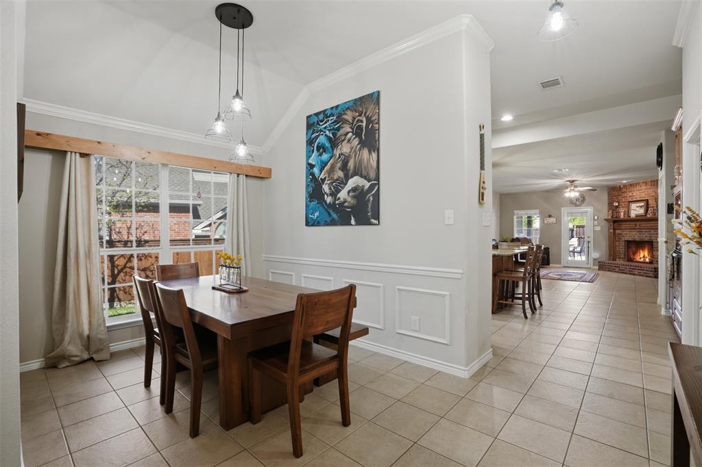 8600 Laughing Waters Trail