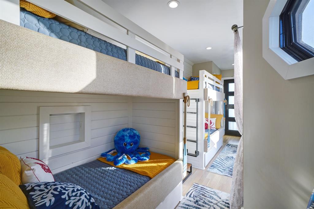 Sportsmans World - Residential