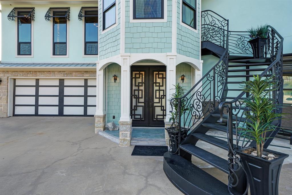 Sportsmans World - Residential