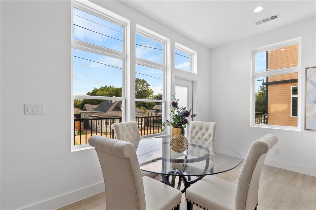 Dallas Land & Loan Cos Add 03 - Residential Lease